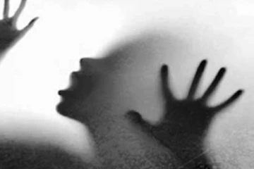 ෆේස්බුක් වලින් හාද වූ බාලවයස්කාර පෙම්වතියව කෙළෙසූ පෙම්වතා අත්අඩංගුවට..