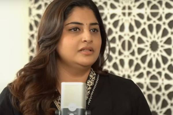 அதற்காக உடலில் அறுவை சிகிச்சை செய்தேன்!! திருமணத்திற்கு பின் உண்மையை சொன்ன மஞ்சிமா.. | Manjima Mohan Opens Up About Body Shaming