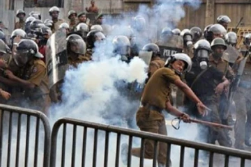 காலாவதியான கண்ணீர்ப்புகை குண்டு விவகாரம்! நீதிமன்றம் பிறப்பித்துள்ள உத்தரவு