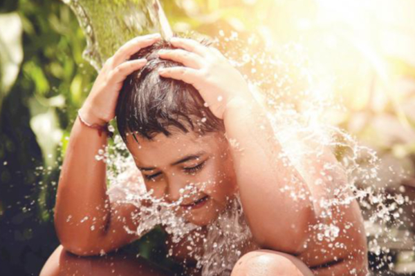 ஜோதிடம்: தவறியும் இந்த நாட்களில் தலைக்கு குளிக்காதீர்கள் | Best Day To Wash Hair According To Hindu Dharma