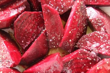 பீட்ரூட்டை பச்சையாக சாப்பிட்டால் என்னவாகும்...தினமும் சாப்பிடலாமா?