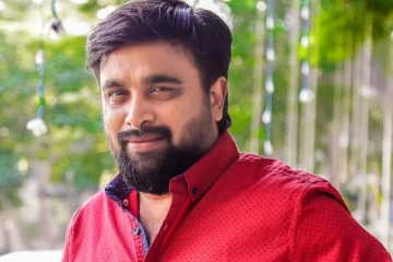 கஷ்டத்தில் தவித்த பெண்ணுக்காக 2 லட்சம் கொடுத்து உதவிய நடிகர் சசிகுமார் - இன்று அவரின் நிலை என்ன தெரியுமா