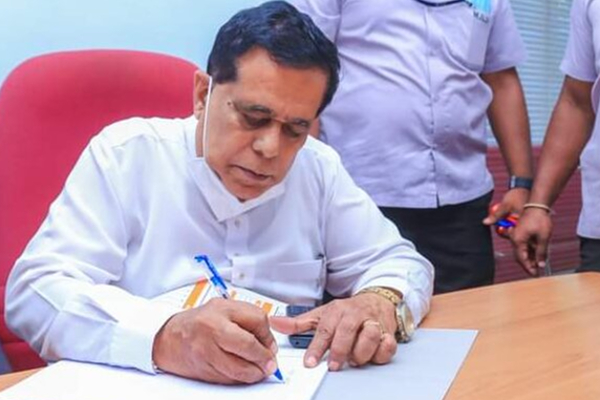 இலங்கையில் மேற்கொண்ட திட்டங்களை இடைநடுவில் நிறுத்திய ஜப்பான் | Japan Halted Its Projects In Sri Lanka