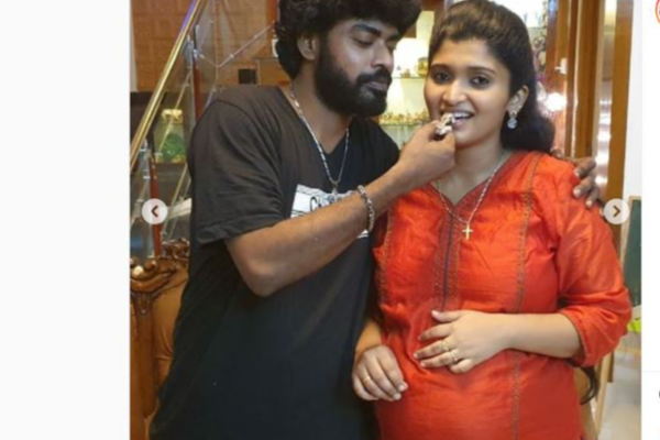 கர்ப்பமான மனைவி மற்றும் மகளுடன் பிறந்த நாள் கொண்டாடிய சாண்டி மாஸ்டர் - வைரலாகும் புகைப்படம்! | Sandy Master Birthday Celebration In House