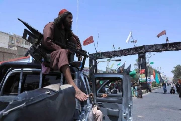 எங்கள் போராட்டத்திற்கான வெகுமதி: 45 வயது வரையான பெண்களின் பட்டியல் தயாரிக்கும் தாலிபான்