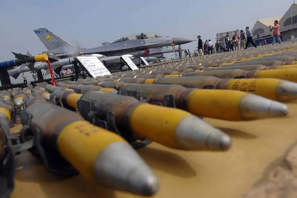 போர்களுக்கு மத்தியில்... உச்சம் தொட்ட உலகளாவிய ஆயுத விற்பனை | Global Arms Sales Hit Record போர்களுக்கு மத்தியில்... உச்சம் தொட்ட உலகளாவிய ஆயுத விற்பனை | Global Arms Sales Hit Record