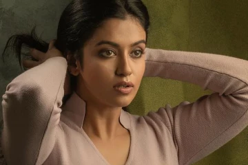 பாரதி கண்ணம்மா ரோஷ்ணியா இது.. மாடர்ன் உடையில் செம ட்ரெண்டி போட்டோஷூட்