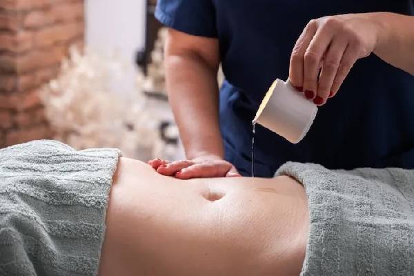 இரவு தூங்கும் முன் தொப்புளில் ஆலிவ் ஆயில் தடவுவதால் இத்தனை நன்மைகளா? | Applying Olive Oil Navel Before Going Bed At Night