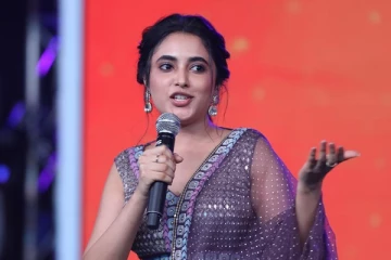 பவர் ஸ்டாருக்கு ஜோடியாகும் பிரியங்கா மோகன்.. சூப்பர் ஜோடி என கூறும் ரசிகர்கள்