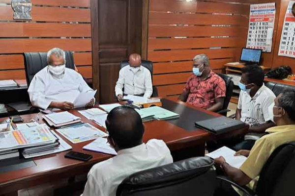 எத்தகைய சவால்கள் ஏற்படினும் மக்களின் நலனை முன்னிறுத்தி செயற்படுங்கள்! | Sri Lanka Fisher Man Douglas Meeting Fuel