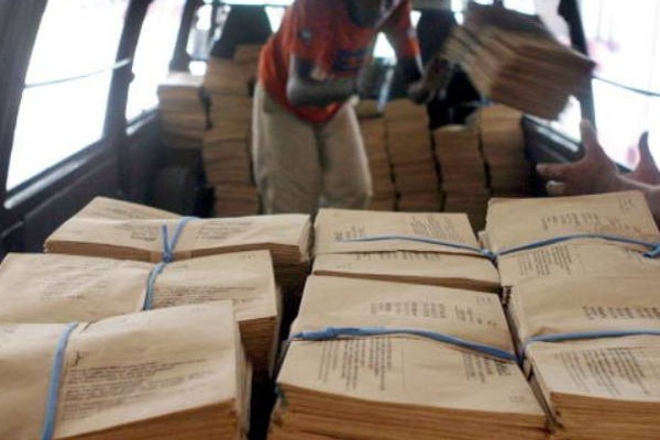 மீண்டும் சிக்கலில் தபால் மூல வாக்களிப்பு! | Postal Voting In Trouble Again Election Commission