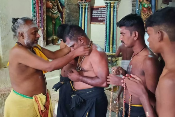 பிறந்தது கார்த்திகை மாதம்.., விரதத்தை தொடங்கிய ஐயப்ப பக்தர்கள் | Sabarimala Mandala Pooja Ayyappa Devotees