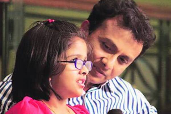 பாடகர் உன்னி கிருஷ்ணனின் மகள் உத்ராவா இது, நாயகி போல் உள்ளாரே?- லேட்டஸ்ட் க்ளிக் பார்த்து அசந்து போன ரசிகர்கள்