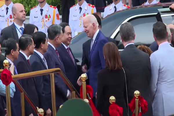 முக்கிய கலந்துரையாடலில் பைடனும் வியட்நாம் அதிபரும்! | Biden And Vietnamese President In Discussion