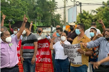 அண்மைய பேஸ்புக் தடைக்கு எதிராக தொழிற்சங்க தலைவர்கள் எதிர்ப்பு