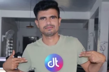 ரூ.9000 சம்பளத்திற்கு வேலை பார்த்த நபர்.,இன்று 2 நிறுவனங்களின் CEO-வாக உயரந்தது எப்படி? சொத்து மதிப்பு