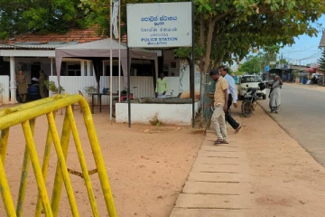 தமிழர் நில அபகரிப்பிற்கு எதிரான மக்கள் போராட்டம் - சற்று முன்னர் கைது செய்யப்பட்ட பிரதேசசபை உறுப்பினர்!