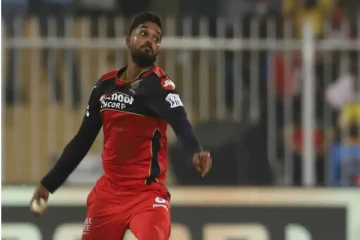 ரூ 10 கோடிக்கு மேல் விலை போன இலங்கை வீரர் ஹசரங்கா! எந்த அணி வாங்கியது தெரியுமா?