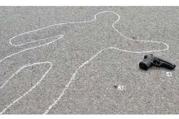 மாமனாரை சுட்டுக்கொன்றுவிட்டு மருமகன் தற்கொலை - குடும்ப தகராறால் நடந்த கொடூரம்.!