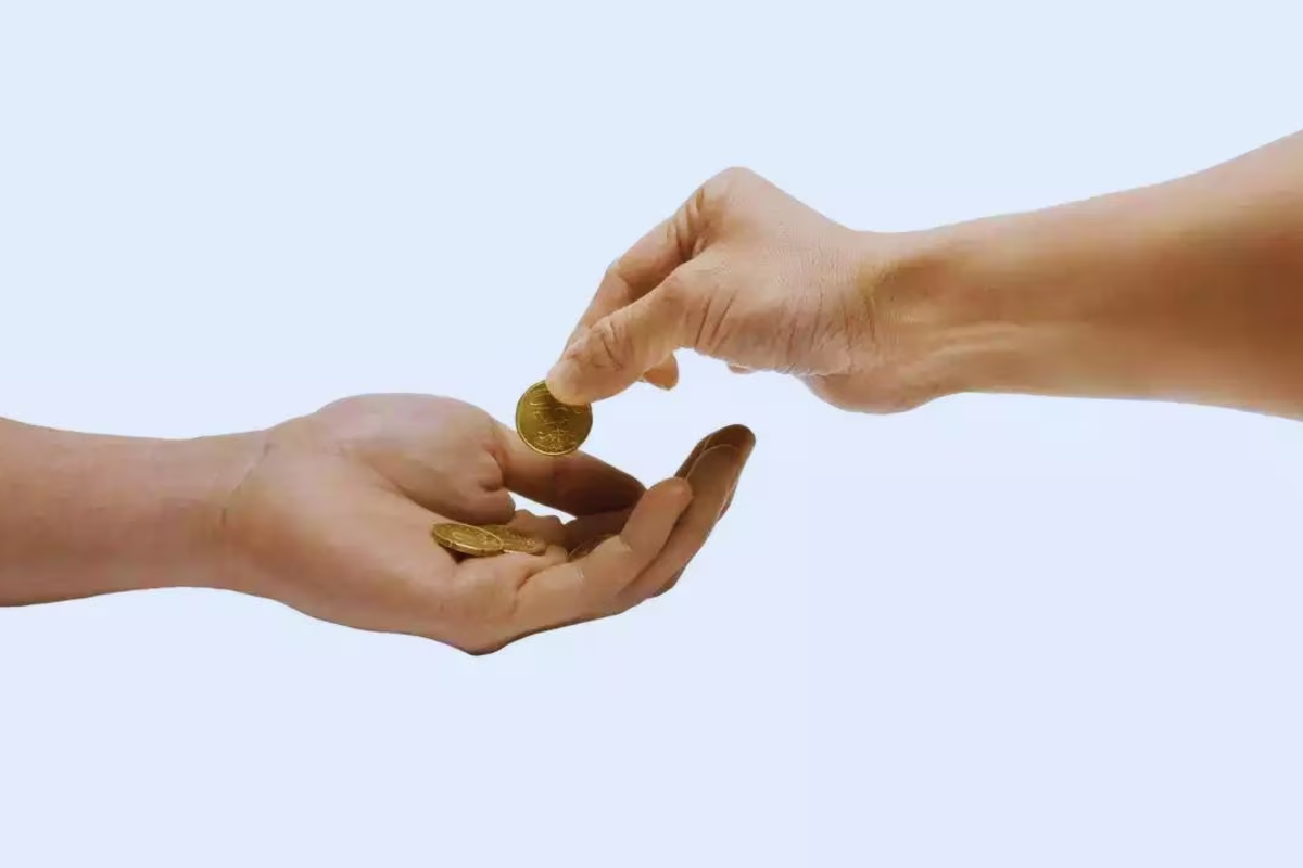 இந்த 5 பொருட்கள் தானம் செய்தால் எவ்வளவு பெரிய கஷ்டமும் பறந்து விடுமாம் | Why Food Donation Is Importance In Hinduism