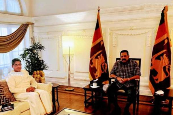 வடமாகாண ஆளுநர் - பிரதமர் மஹிந்த இடையில் சந்திப்பு! | Northern Governor Jeevan Meeting Mahinda Rajapaksa