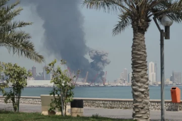 නොනවත්වා පහර දෙන ඉරානය - බහරේනයේ ජුෆෙයාර් ඇමරිකානු හමුදා කඳවුරට පහර දෙයි