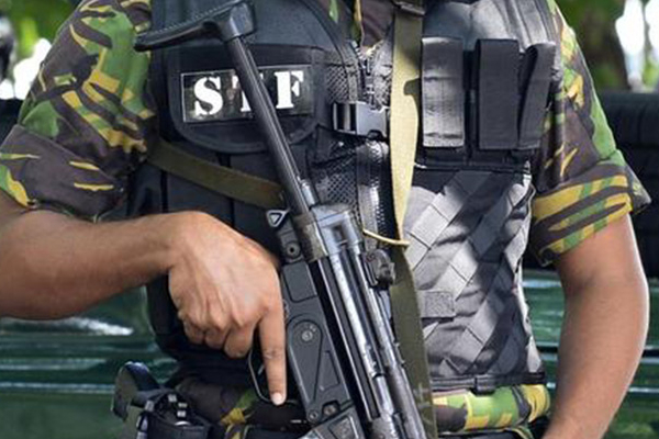 கொழும்பில் இருந்து சென்ற பேருந்துக்கு வந்த வெடிகுண்டு மிரட்டலால் பரபரப்பு | Anonymous Phone Call About A Bomb Threat கொழும்பில் இருந்து சென்ற பேருந்துக்கு வந்த வெடிகுண்டு மிரட்டலால் பரபரப்பு | Anonymous Phone Call About A Bomb Threat