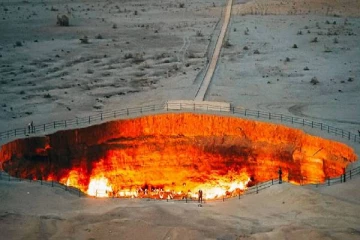 நரகத்தின் வாசலை மூடுவதற்கு முடிவு (PHOTOS)