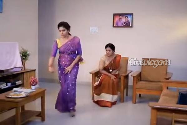 மயிலை வீட்டில் பார்த்ததும் வெளியே அனுப்ப சொன்ன செந்தில், ஆனால் மீனா செய்த காரியம்.. பாண்டியன் ஸ்டோர்ஸ் 2 சீரியல் | Pandian Stores 2 Serial Feb 17 Episode மயிலை வீட்டில் பார்த்ததும் வெளியே அனுப்ப சொன்ன செந்தில், ஆனால் மீனா செய்த காரியம்.. பாண்டியன் ஸ்டோர்ஸ் 2 சீரியல் | Pandian Stores 2 Serial Feb 17 Episode