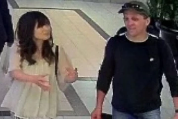 சூட்கேசுக்குள் நிர்வாண நிலையில் சடலமாக கண்டெடுக்கப்பட்ட அழகிய இளம்பெண்: வழக்கில் நீதிபதிகள் எழுப்பியுள்ள கேள்வியால் திருப்பம்