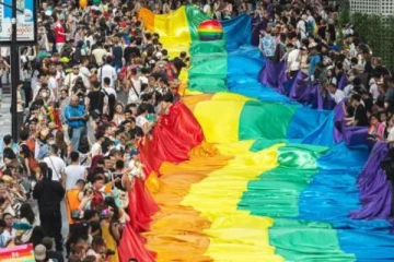 தாய்லாந்தின் ஒரே பாலின திருமண சட்டமூலத்துக்கு அனுமதி