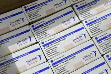 சர்ச்சைக்குரிய இரண்டு தடுப்பூசிகளையுமே பயன்படுத்த பிரான்ஸ் முடிவு