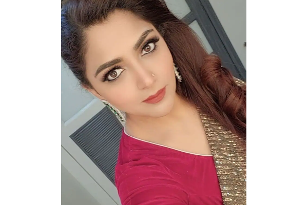 வலியால் துடி துடித்த குஷ்பு... மருத்துவ மனையில் அனுமதி! தற்போதைய நிலை என்ன தெரியுமா? | Khushbu Sundar Admitted In Hospital