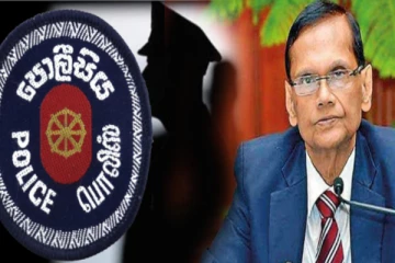 ஓய்வு பெற்றவருக்கு சேவை நீடிப்பு வழங்குவது மக்கள் நம்பிக்கையை பலவீனப்படுத்தும் : ஜி.எல்.பீரிஸ்