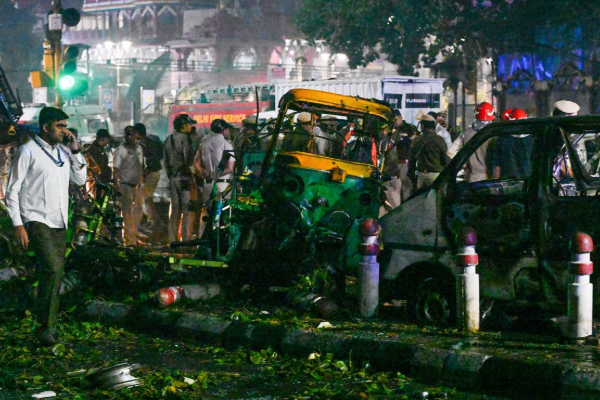 டெல்லி குண்டு வெடிப்பு குறித்து சஜித்தின் பதிவு: வெடித்த சர்ச்சை | Delhi Car Blast Sparks Political Debate In India