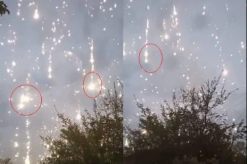 உக்ரைன் கிராமங்கள் மீது ரஷ்யா நடத்திய நெருப்பு மழை தாக்குதல்: பதற வைக்கும் வீடியோ காட்சிகள்!