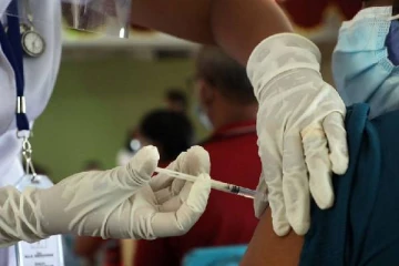 18 முதல் 30 வயதிற்குட்பட்டவர்களுக்கும்  தடுப்பூசி