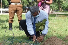 முல்லைத்தீவில் சமூக "ஹரித அபிமானி" தேசிய மரநடுகை திட்டம் ஆரம்பித்து வைப்பு