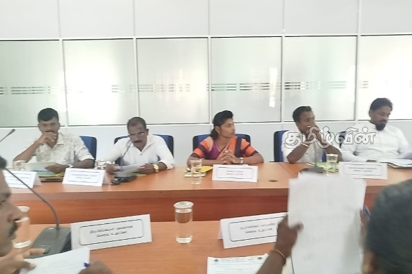 பருத்தித்துறை பிரதேச சபை அமர்வில் எடுக்கப்பட்ட முக்கிய தீர்மானம் | Important Pointpedro Pradeshiya Sabha Meet பருத்தித்துறை பிரதேச சபை அமர்வில் எடுக்கப்பட்ட முக்கிய தீர்மானம் | Important Pointpedro Pradeshiya Sabha Meet