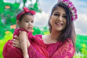 என் குழந்தையை மிக பாதுக்காப்பாக பார்த்துக்கொள்வேன்- சீரியல் நடிகை ஆல்யா மானசா