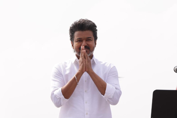 புதுச்சேரி அரசை பார்த்து திமுக அரசு கற்றுக்கொள்ள வேண்டும் - விஜய் பேச்சு | Tvk Vijay Slams Bjp And Dmk In Puducherry புதுச்சேரி அரசை பார்த்து திமுக அரசு கற்றுக்கொள்ள வேண்டும் - விஜய் பேச்சு | Tvk Vijay Slams Bjp And Dmk In Puducherry