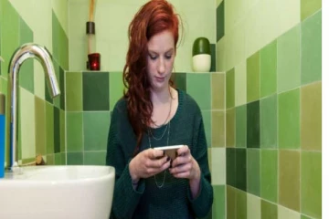 கழிவறை மற்றும் குளியலறையில் நாம் செய்யும் இந்த தவறால் என்னென்ன பாதிப்புகள் வரும் தெரியுமா?