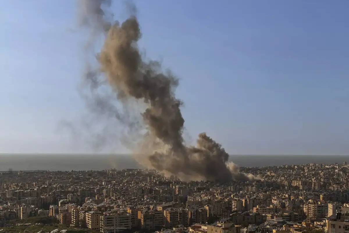 இனி உக்கிரத் தாக்குதல்... ட்ரம்பின் பேச்சால் நம்பிக்கை இழந்த உலக நாடுகள் | Iran War Trump Speech Hopes Dim