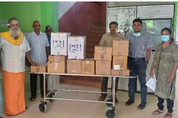 அச்சுவேலி பிரதேச வைத்தியசாலைக்கு மருத்துவ உதவிகள் வழங்கிவைப்பு