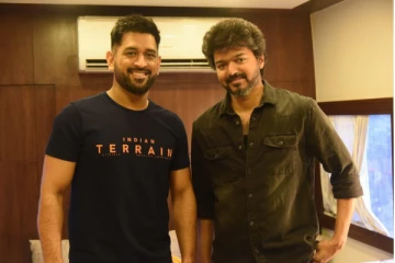 விஜய்யை சந்தித்த தோனி- இணையத்தில் வைரலாகும் புகைப்படங்கள்