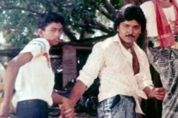 இந்த புகைப்படத்தில் நடிகர் ராம்கி பக்கத்தில் இருக்கும் சிறுவன் யார் தெரியுமா.. தெரிஞ்சா ஷாக் ஆகிடுவீங்க