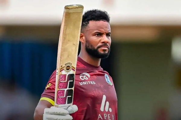 கிரிக்கெட் வரலாற்றில் எந்த வீரரும் செய்யாத சாதனையை படைத்த ஷாய் ஹோப் | Shai Hope Is 1St Cricketer Hit Ton Against 11 Team