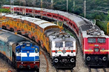 இந்திய ரயில்வேயில் அதிக வருமானம் ஈட்டும் ரயில் எது தெரியுமா?