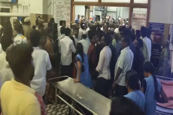 கரூரில் இரவோடு இரவாக நடந்த பிரேத பரிசோதனை ; மர்மங்களுக்கிடையில் வெளியான உண்மை | Autopsy Took Place Overnight Karur Truth Revealed
