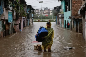 நேபாளத்தில் சீரற்ற காலநிலையினால் 22 பேர் பலி, 12 பேரை காணவில்லை